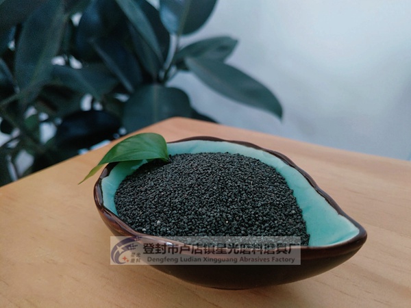 棕刚玉