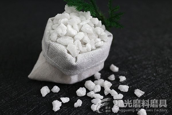 白刚玉砂磨料